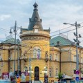 Napadač polomio staklo na vratima i pokušao da gađa studente koji blokiraju SKC