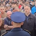"Samo hoćemo da treniramo" Protest u Leposaviću zbog zatvaranja Sportske hale