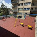 Završena rekonstrukcija dečijeg igrališta i pešačke staze u Ulici Kralja Petra