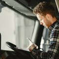 Plate profesionalnih vozača rastu, ali to nije dovoljno! EES sistem uzdrmao transport