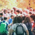 Ekskurzije u Srbiji: Ko odlučuje gde deca idu, ko bira agenciju i šta roditelji zapravo plaćaju