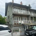 Ovo je kuće Andrije Bajića oko koje je ispao haos: Prepisao je ćerkama, a one se fizički obračunale sa ženom bolnici