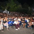 Početak druge večeri Niškog filmskog festivala posvećeno Glogovcu – brojna publika ispunila Amfiteatar