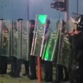 Kamenicama na sedište Euleksa u Prištini i tokom noći zbog presude vođama tzv. OVK