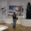 Od Fride Kalo do R2-D2: muzej „umetnosti naroda“: Posle 17 godina planiranja u Los Anđelesu otvoren Lukasov muzej narativne…