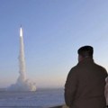 Severna Koreja lansirala balističku raketu srednjeg dometa, prvu u ovoj godini