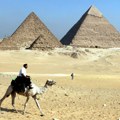 Komitet za obnovu piramide Menkaura u Gizi naložio prestanak radova