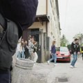 Невероватна ситуација у Краљеву: Младић ушао наоружан у ресторан, полиција га одмах претресла и привела у станицу