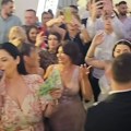 Na svadbi fudbalera pevači uzeli više para nego mladenci: Hit snimak kruži mrežama, lete evri sa klavijatura u ruke Jane…