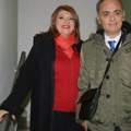 Pevačica izbacila muža iz kuće, šokirala otkrićem posle 35 godina braka: "Jednostavno, ne slažemo se..."