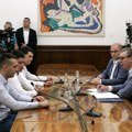 Vučić: Veoma sam zabrinut zbog najave studenata iz parka da hoće da štrajkuju glađu