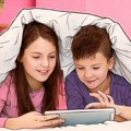 ChatGPT im je zanimljiviji od TikToka: Šta deca u Srbiji zaista rade na internetu?