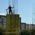 Srbija kuburi: Ima posla, nema majstora