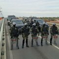 Akademski plenum: Zašto građani koji su protiv blokada svakog vikenda sa policijom blokiraju Srbiju?