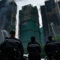 Лидер Хонгконга наредио потпуну истрагу пожара у стамбеном комплексу