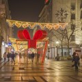 Veliki broj Beograđana u centru grada, iako nema zvaničnog dočeka Nove godine