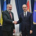 Macut sa novim ukrajinskim ambasadorom Litvinenkom: Srbija će nastaviti da šalje humanitarnu pomoć stanovništvu Ukrajine