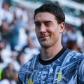 Direktor Juventusa: Nećemo još o Vlahovićevom ugovoru