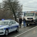 Automobil udario dečaka u Batajnici, hitno prevezen u Tiršovu