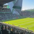 Kurir na jednoj od najvećih utakmica na svetu! Ludilo kreće mnogo pre početka, a atmosfera na stadionu je nešto što ne može da…