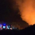 POŽAR NOĆAS IZBIO NA REGIONALNOJ SANITARNOJ DEPONIJI U ŽELJKOVCU: Požar ugašen, u toku dogašavanje