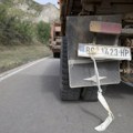 Vozači srpskih kamiona blokirali Jarinje i rudare! Propuštaju se samo putnička vozila, zabrana za kosovske tablice