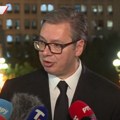 Predsednik Vučić poručio iz Kine " Morate da budete uz svoj narod kad je teško" (video)