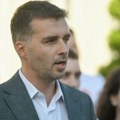 Savo Manojlović ispred RTS: Niste servis SNS i Rio Tinta, već građana Srbije