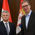 "Odnosi Srbije i Mađarske temelje se na bratskim vezama": Vučić se sastao sa predsednikom Narodne skupštine Laslom Keverom