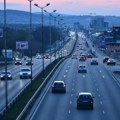 Kraj prvomajskog odmora zahteva oprez u vožnji Saobraćaj se pojačava gužve u povratku prema gradovima
