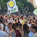 Protest grupa građana i studenata ispred RIK-a: Blokirana Ulica kralja Milana (foto)