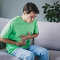 8 znakova da treba da posetite gastroenterologa – ovo nije „normalno“