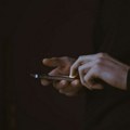 Dozvoljeno korišćenje samo dva sata dnevno: Japan uvodi nove mere za upotrebu mobilnih telefona