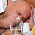Lekari upozoravaju: Najčešća greška koju pravite kod lečenja prehlade zapravo pogoršava simptome
