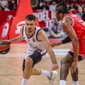 Dvocifrena prednost Hapoela, Partizan se muči u napadu