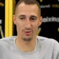 Bivši kapiten Partizana završio karijeru: Radosav Petrović „okačio kopačke o klin“