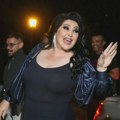 Region je čekao ovaj trenutak: Svi su se pitali da li Dragana Mirković dolazi na koncert “Južnog vetra”, sada je stigao…