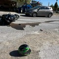 Motociklista iz Čačka podlegao povredama: Udario u automobil ispred sebe i poginuo na licu mesta