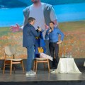Mirza iznenadio Harija, poklonio mu nešto neprocenjivo: Pevač nije krio oduševljenje - ima jaku simboliku