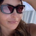 (Foto) razglednice iz rovinja: Sanja Marinković pokazala najzgodnije noge na hrvatskom primorju, utegla se u crnobeli kupaći…