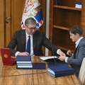 Vučić predsedničku dužnost predao Ani Brnabić