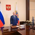 Putin forum u Sankt Peterburgu započeo minutom ćutanja u čast Berluskonija