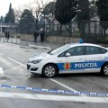 Drama u Podgorici: Muškarci se potukli, potegli pištolje, a onda su izrešetali državni automobil