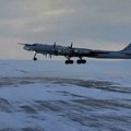 "Nuklearne trijade" letele u blizini Aljaske: Ruske bombardere pratili "suhoji" (video)