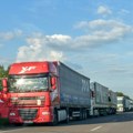 AMSS: Na Sremskoj Rači čekanja do pet sati