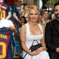 Bivši dečko pamele anderson ispljuvao Jamala: Tog malog ne mogu da smislim! Spušta gaće kao robijaš koji hoće da ga...