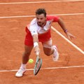 Čovek je neuništiv: Vavrinka blista na tviteru i razbija decu