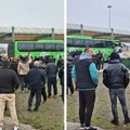 Veliki zastoj na graničnom prelazu Reske, putnici nezadovoljni, izašli iz autobusa u znak protesta (video)