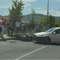 Udes na magistrali u Novom Pazaru: Sudar automobila i motocikla