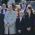 Britanski ambasador odao poštu streljanim đacima i profesorima u Šumaricama